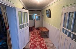 Casa demolabila, teren 1100 mp, front 20 ml, Todiresti