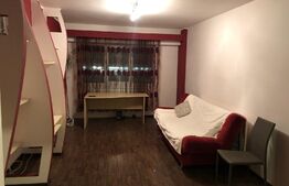 Apartament 3 camere, etaj intermediar, 2 bai, zona Obcini