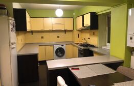 Apartament 3 camere, etaj intermediar, 2 bai, zona Obcini