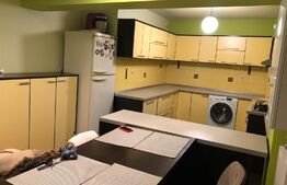 Apartament 3 camere, etaj intermediar, 2 bai, zona Obcini