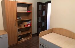 Apartament 3 camere, etaj intermediar, 2 bai, zona Obcini