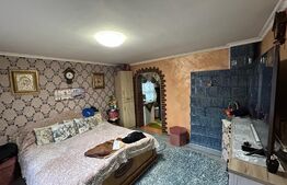 Oportunitate investitie pentru dezvoltatori! Casa individuala 80mp+ anexa 90mp,600 mp teren Obcini