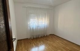 Apartament decomandat cu 4 camere, 80mp, etaj intermediar, zona Burdujeni