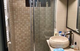 Apartament de 3 camere, 70mp, balcon, etaj intermediar, zona centrala