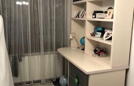 Apartament de 3 camere, 70mp, balcon, etaj intermediar, zona centrala