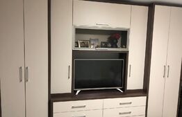 Apartament de 3 camere, 70mp, balcon, etaj intermediar, zona centrala