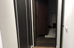 Apartament de 3 camere, 70mp, balcon, etaj intermediar, zona centrala