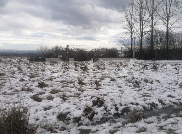 Teren de vânzare Est - 108109TV | BLITZ Suceava | Poza2