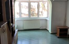  Apartament de 3 camere, 75 mp, semidecomandat, zona ultracentral