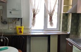  Apartament de 3 camere, 75 mp, semidecomandat, zona ultracentral