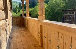 Casa traditionala in Bucovina, 5 camere, 140 mp,  teren 1100 mp, Vama