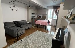 Apartament 2 camere, 60 mp, parcare privata, zona Centrala
