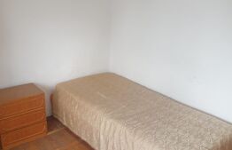 Apartament 4 camere, etaj intermediar, 81 mp, cartier Zamca