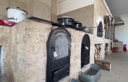 Domeniu situat la poalele Calimanilor