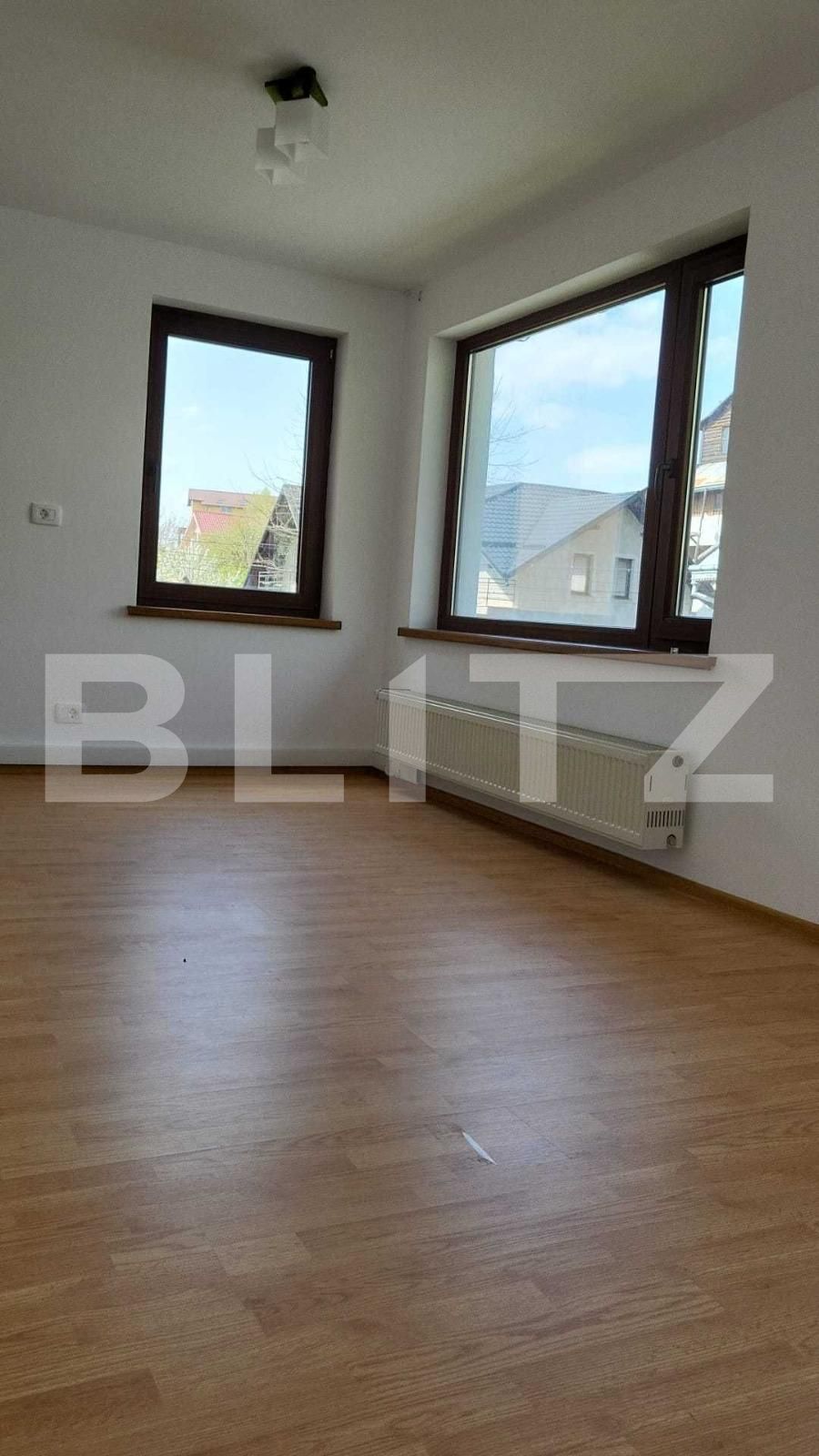 Casa de vânzare 11 camere Nord - 110718CV | BLITZ Suceava | Poza1