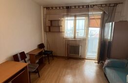 Garsoniera 19 mp, decomandata, cu balcon, zona Catedrala