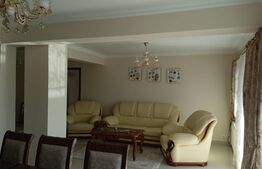 Casa cu 14 camere si teren de 1080 in Moara zona Galeria