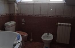 Casa cu 14 camere si teren de 1080 in Moara zona Galeria