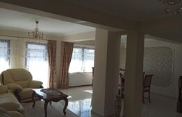 Casa cu 14 camere si teren de 1080 in Moara zona Galeria