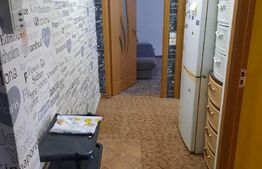 Apartament 3 camere, 50mp, etaj intermediar, semidecomandat, zona Universitate