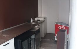 Spatiu comercial, Amenajat Cafenea, 30 mp, zona Obcini