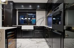 Apartament cu 3 camere, 84 mp, utilat/mobilat lux, boxa, zona Burdujeni