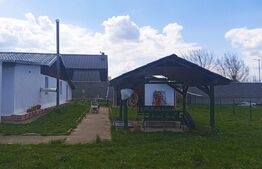 Casa la parter in Sf Ilie Nou cu 900 mp teren