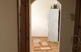 Apartament 5 camere, 100 mp, semidecomandat, zona Burdujeni