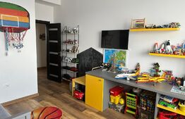 Apartament 3 camere, 93 mp utili, zona Burdujeni