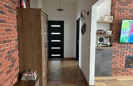 Apartament 3 camere, 93 mp utili, zona Burdujeni