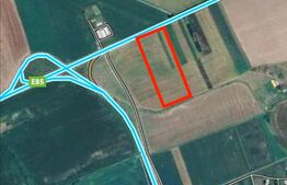 Teren extravilan 2.300 mp cu front 18 ml in Patrauti la E 85