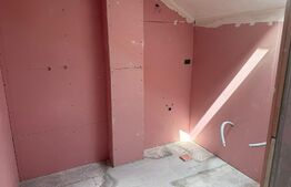 Apartament semifinisat 4 camere, 225mp, zona Zamca 