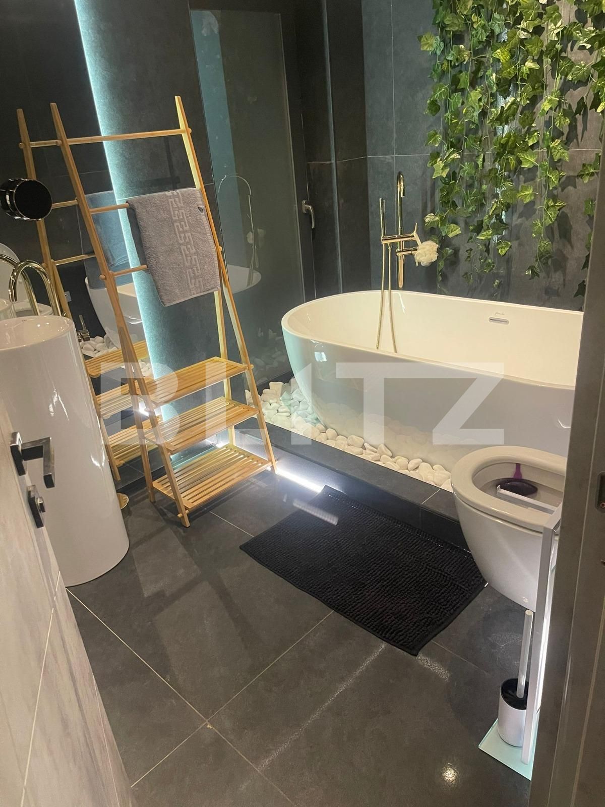 Casa de vânzare 6 camere Exterior Vest - 122255CV | BLITZ Suceava | Poza10