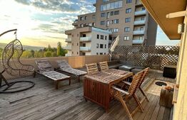 Apartament 2 camere, etaj intermediar, terasa impresionanta, zona Zamca