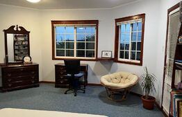 Casă canadiană cu hală in Ipotesti