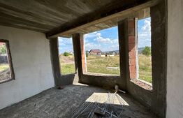 Casa individuala , 152 mp utili, 700 mp teren , Scheia