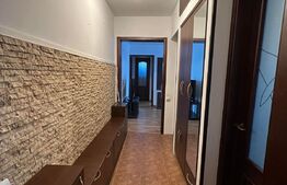 Apartament 4 camere, decomandat, 66 mp, zona Universității