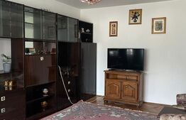 Apartament 3 camere, 60 mp, decomandat, etaj intermediar, zona Obcini