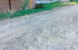 Teren intravilan de 1328 mp cu front x 3 de peste 40 ml in Centru