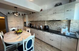 Apartament 4 camere, tip penthouse, 120 mp, zona Centrala