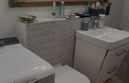 Apartament 2 camere, decomandat, etaj intermediar, 55 mp, zona Centrala