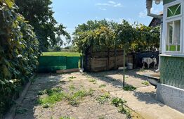 Teren intravilan, casa batraneasca, 2400 mp, cartier Lisaura