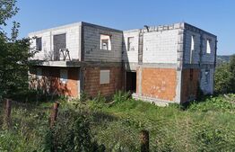 Casa individuala de 360 mp cu 2800 mp teren, zona Adancata