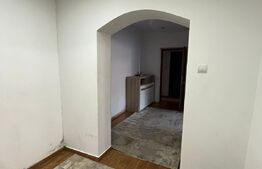 Apartament 3 camere, pretabil spatiu comercial, 90 mp, cartier Burdujeni