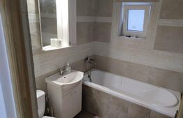 Apartament de 3 camere decomandate, 57 mp, zona Pub Colibri