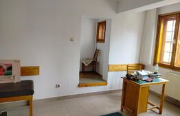 Spatiu medical de 138,43 mp, zona centrala cu doua garaje