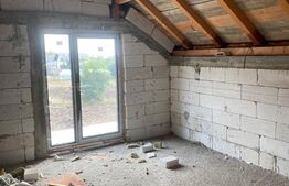 Casa la rosu,100mp, cartier Plopeni