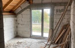 Casa la rosu,100mp, cartier Plopeni