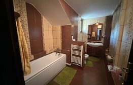 Casa individuala, 300 mp, teren 680 mp, zona Universității