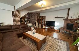 Casa individuala, 300 mp, teren 680 mp, zona Universității